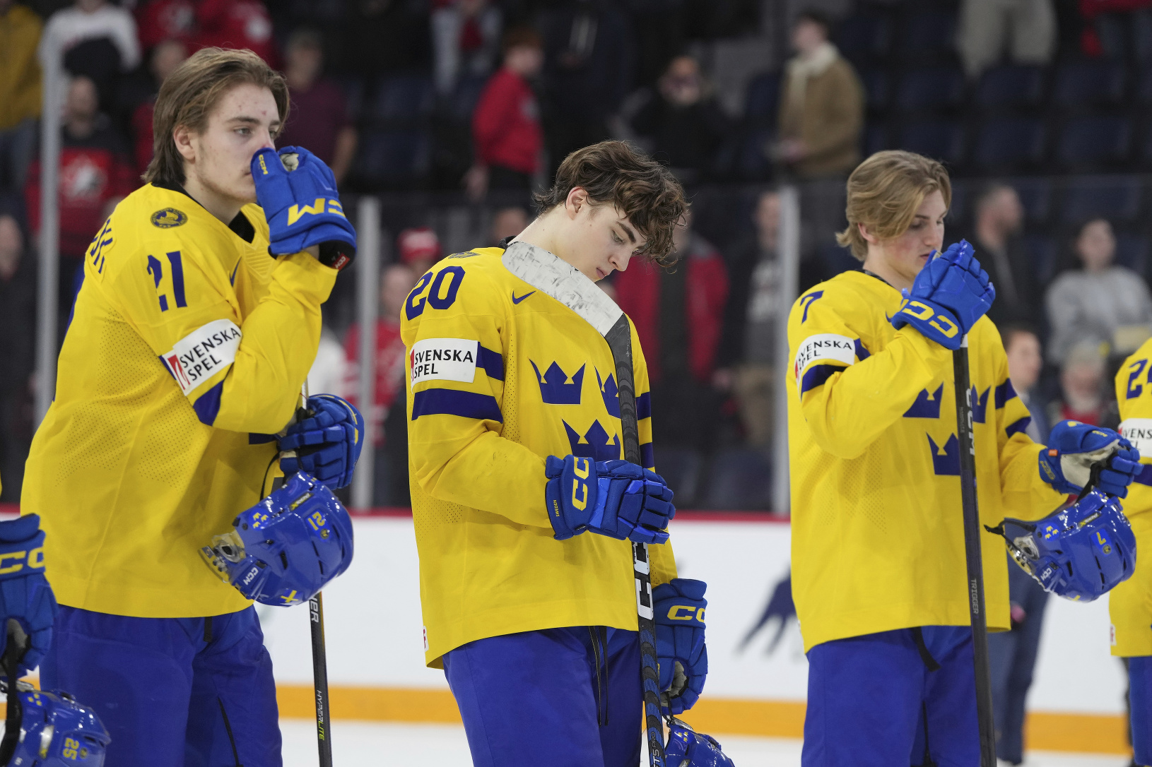 Hokejisti Švédska po prehre
