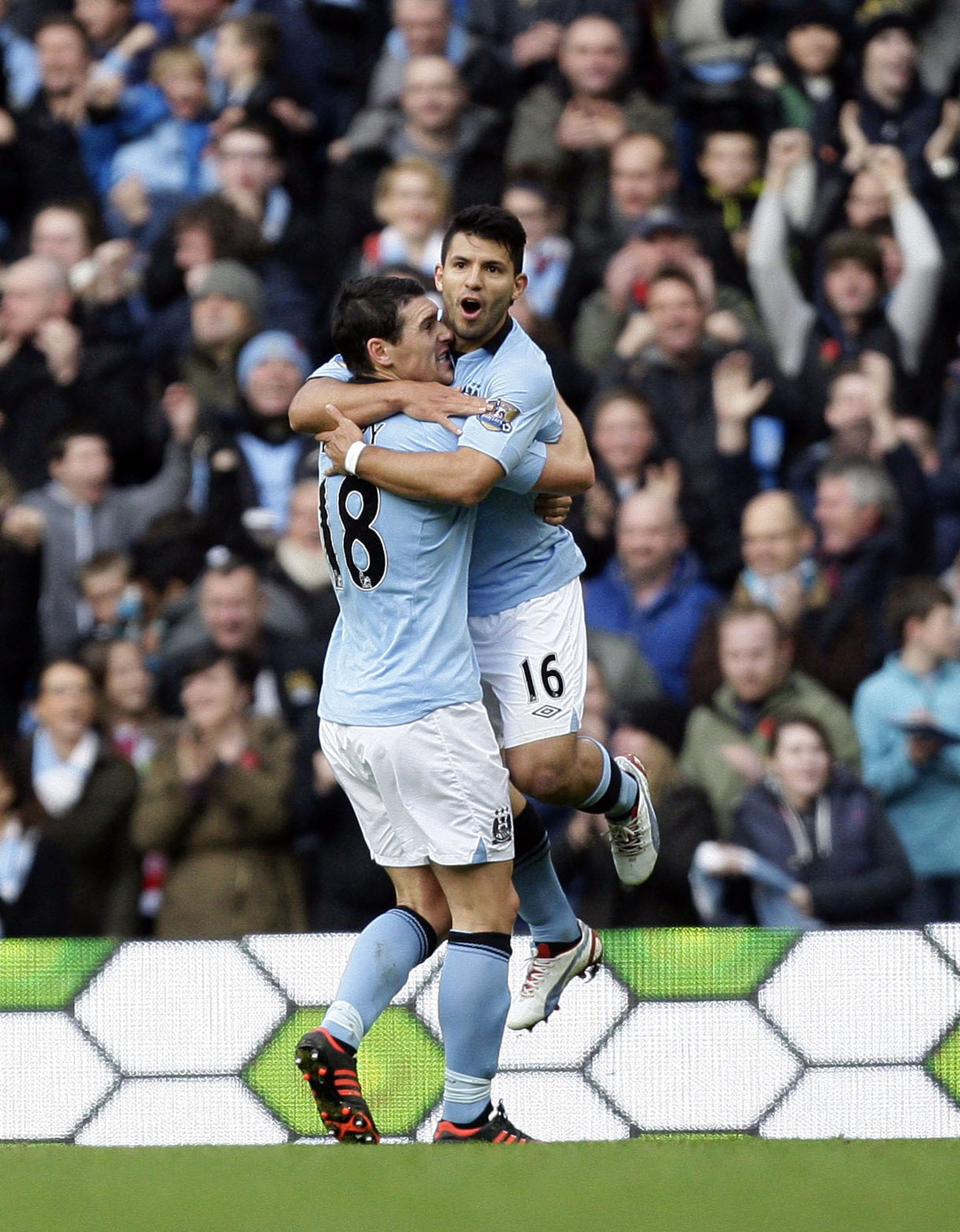 Sergio Aguero a Gareth