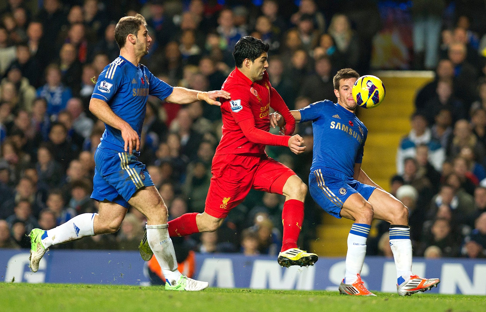 Branislav Ivanović, Luis Suárez