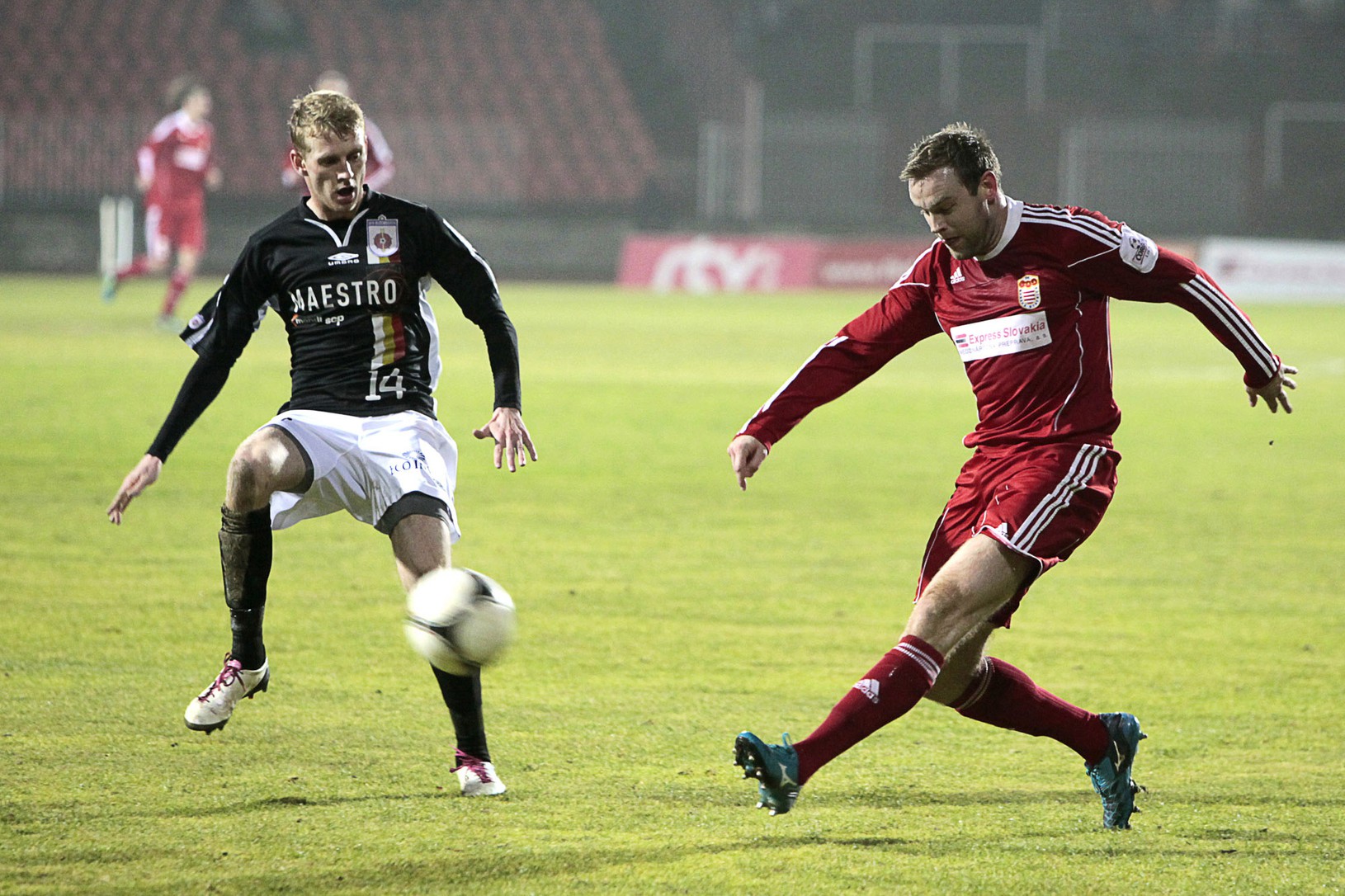 Lukáš Lupták v defenzívnej