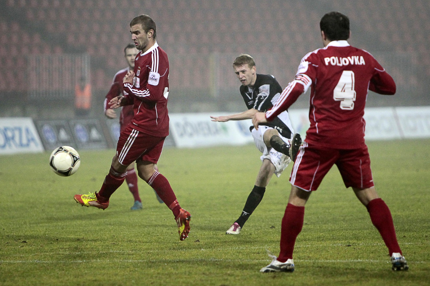 Martin Poljovka počas duelu