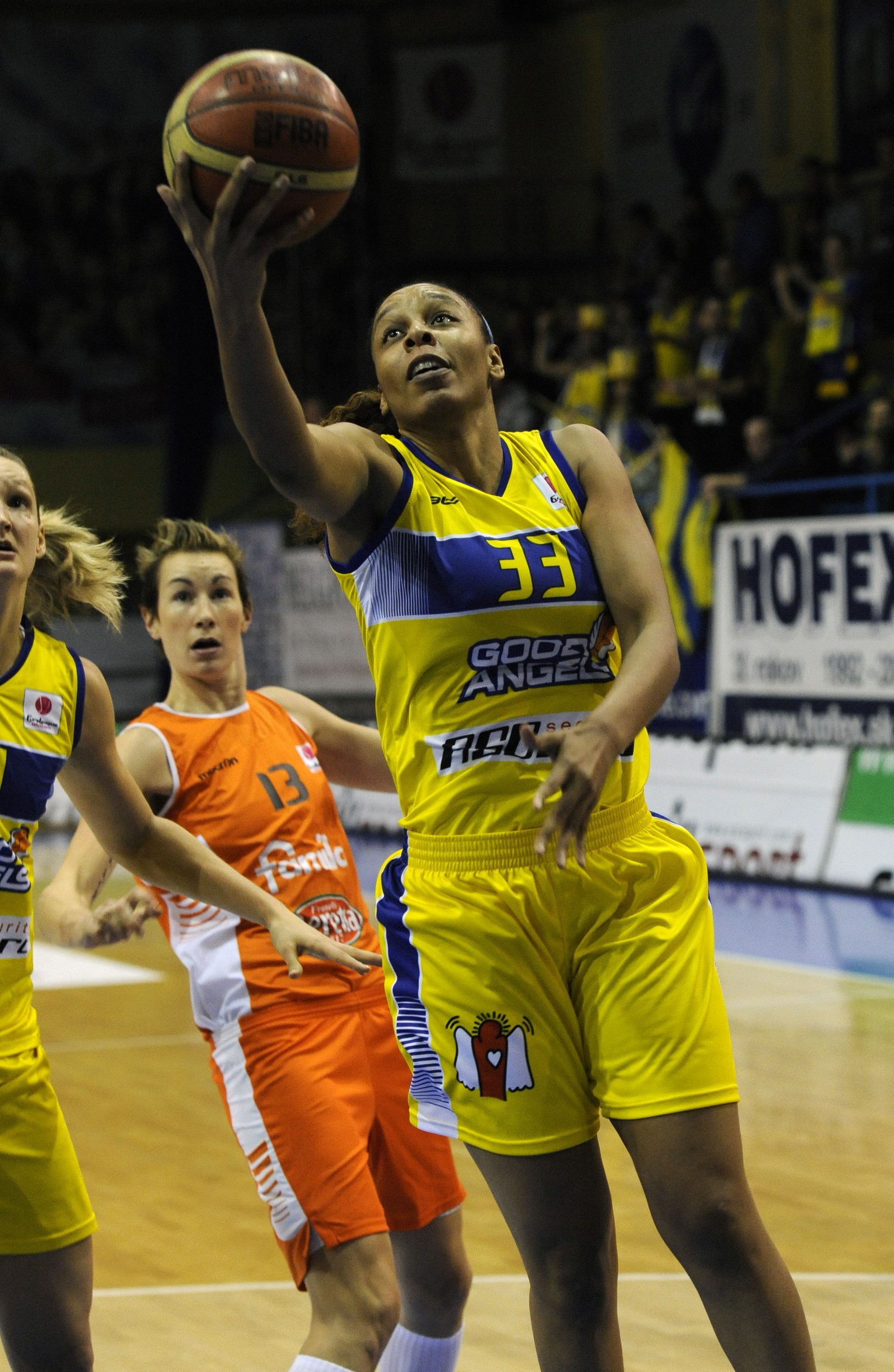 Basketbalistky Good Angeles zdolali