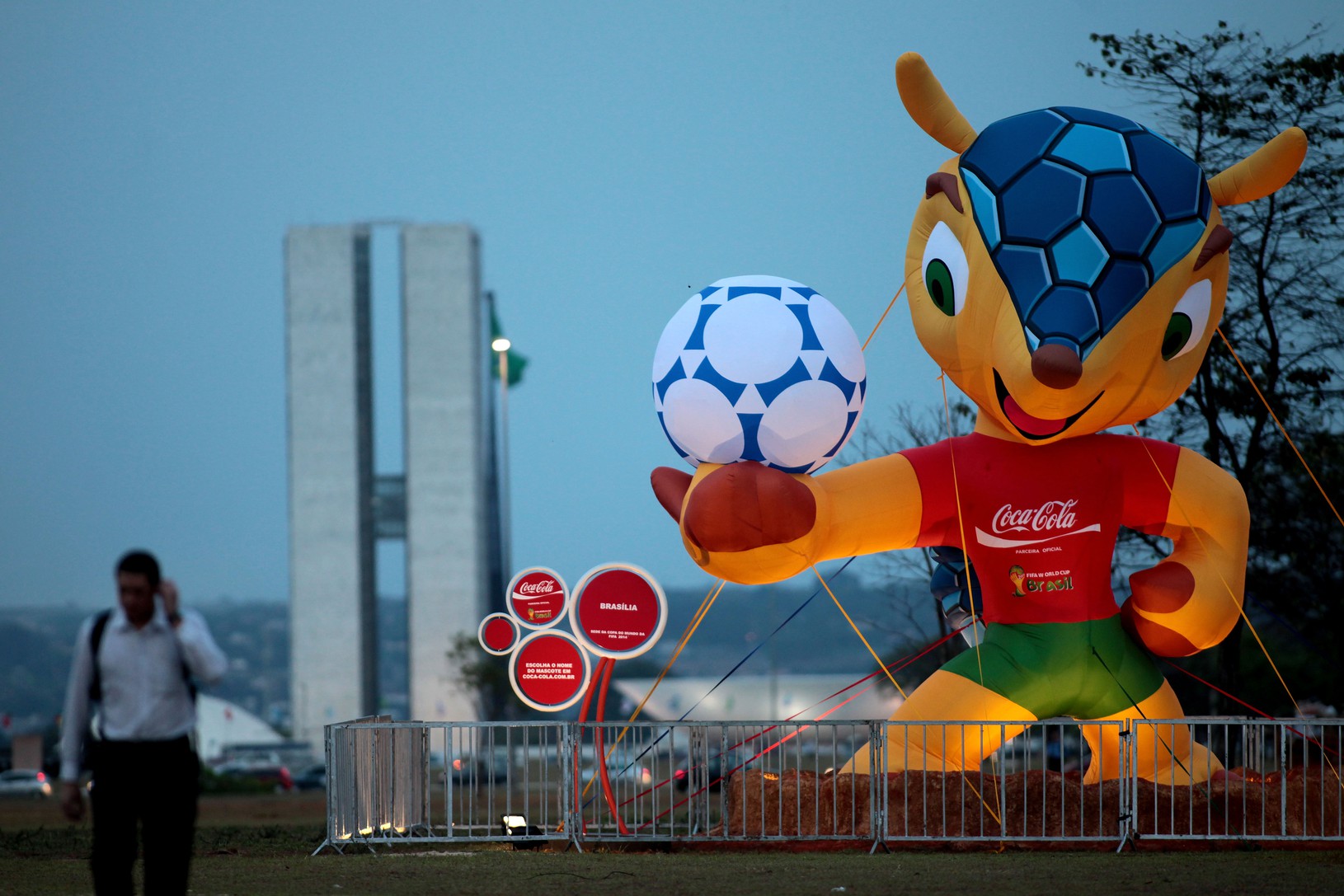 Maskot MS 2014 -