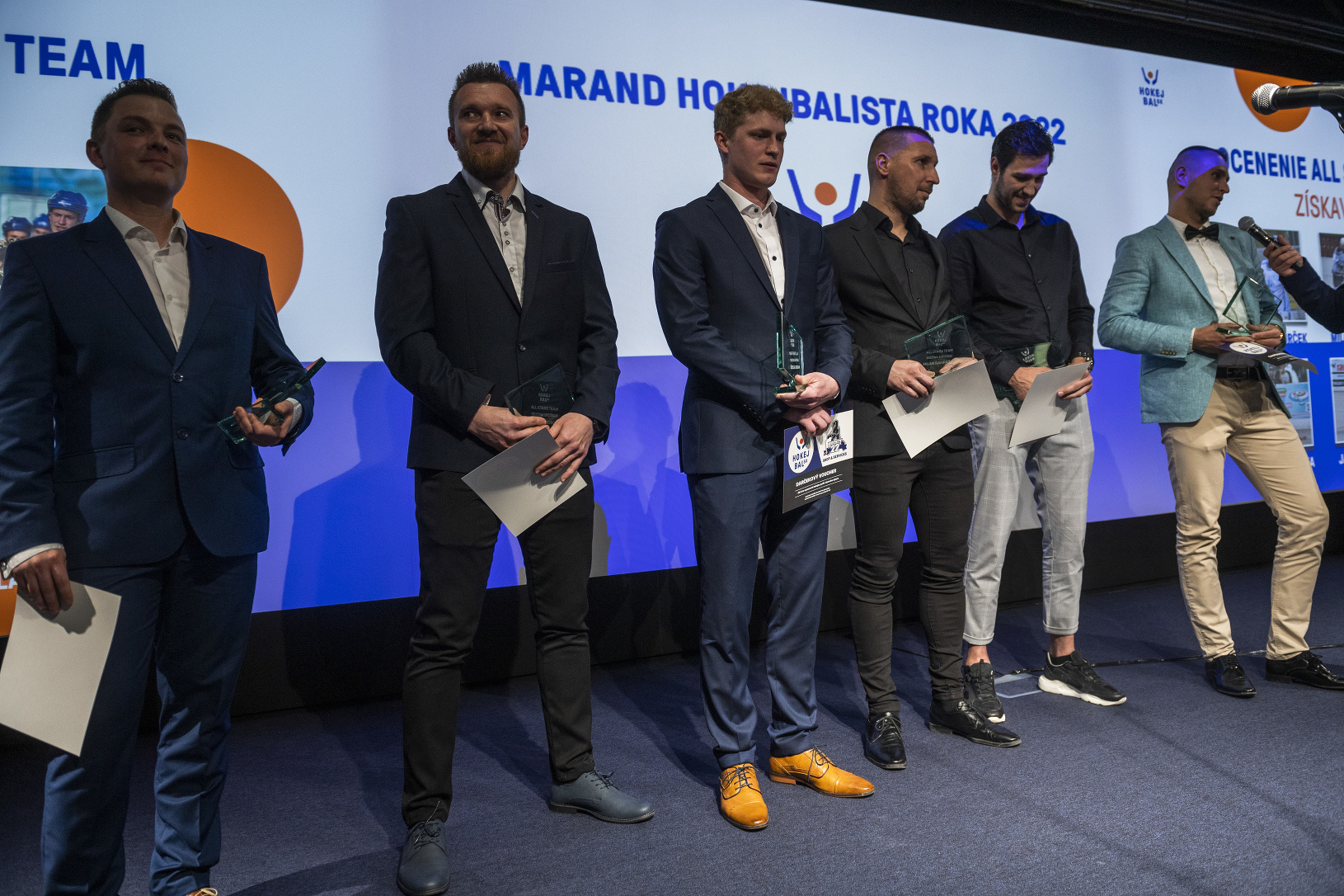 Ocenení Allstars tím zľava