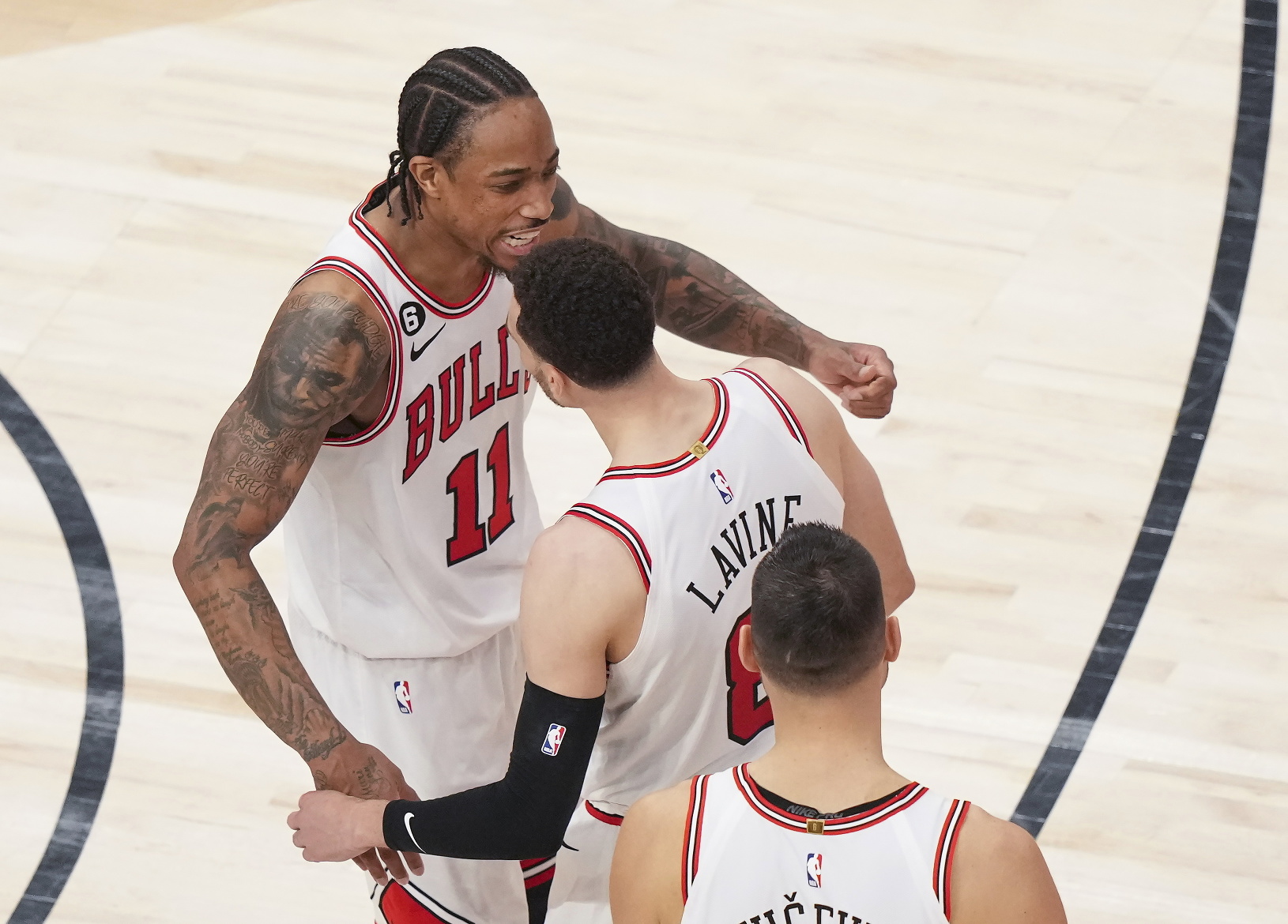 Hráči Chicago Bulls oslavujú