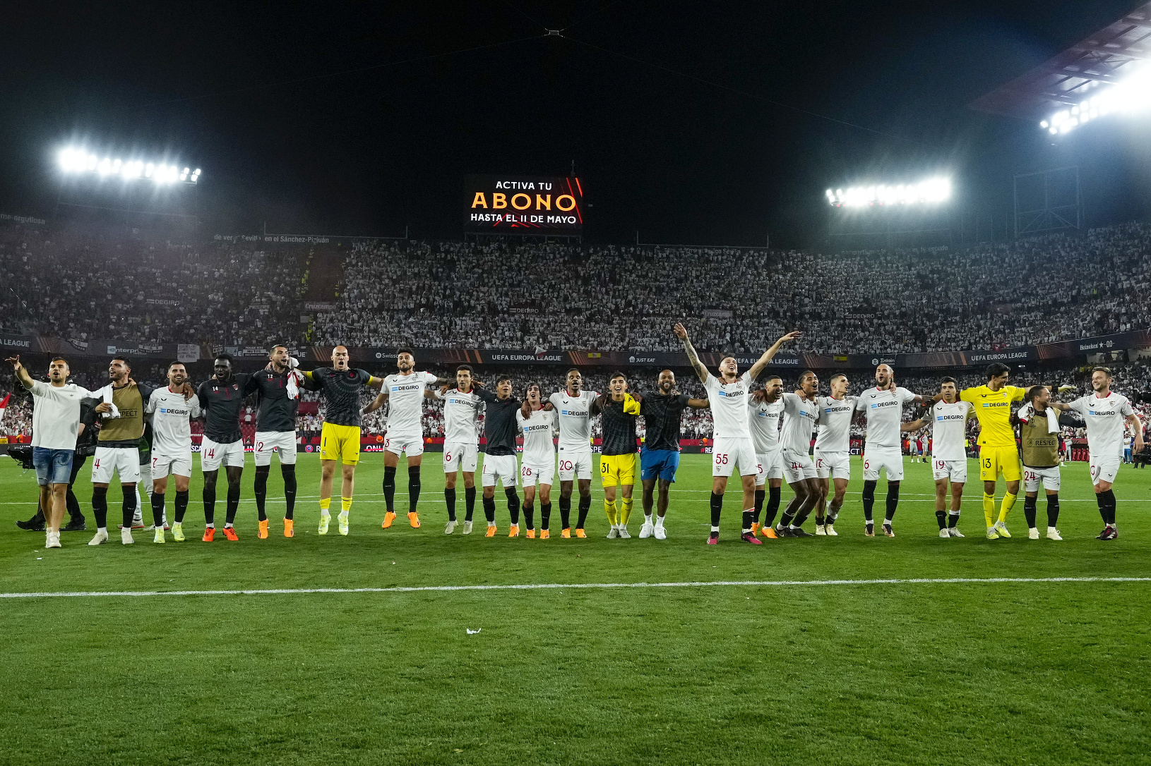 Sevilla oslavuje víťazstvo nad