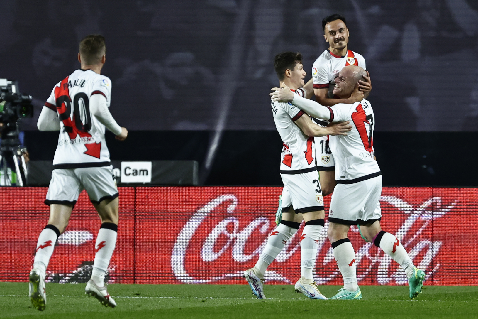 Rayo Vallecano oslavuje gól
