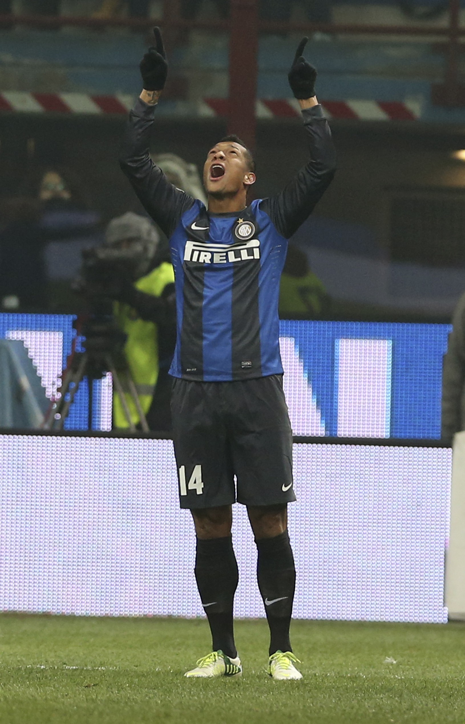 Fredy Guarín strelil prvý