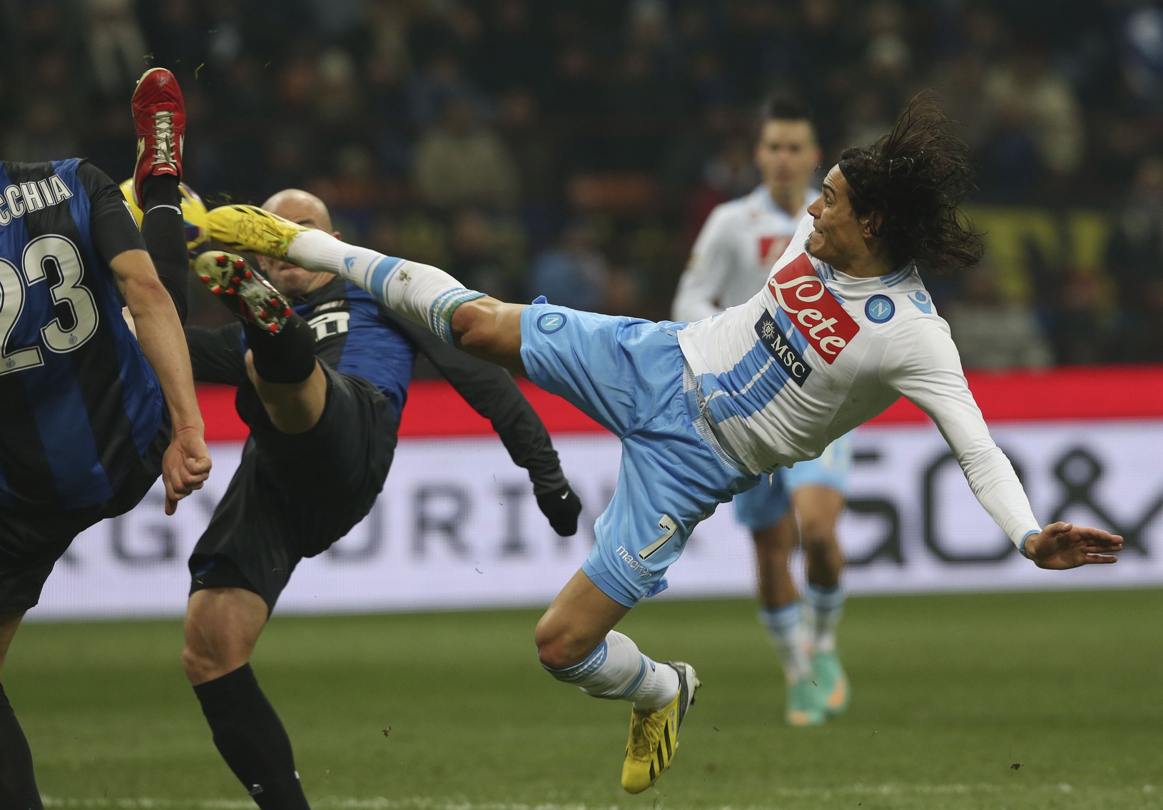 Esteban Cambiasso a Edinson