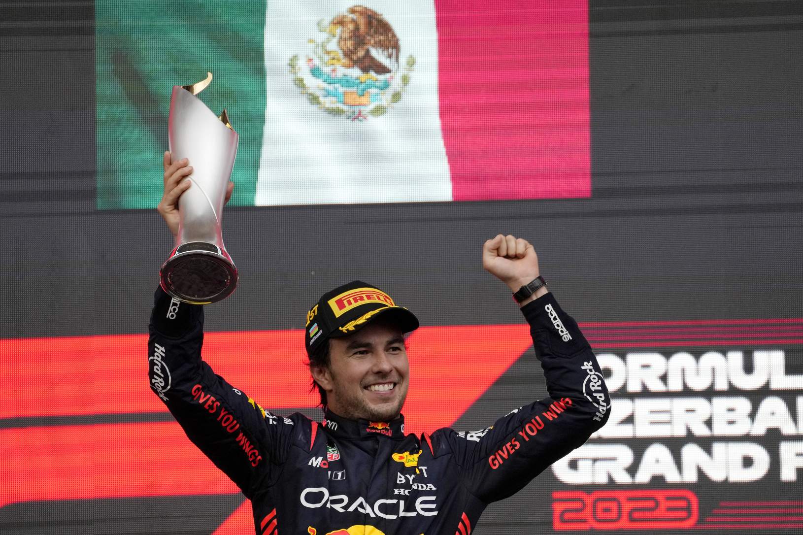 Mexický pretekár Sergio Pérez