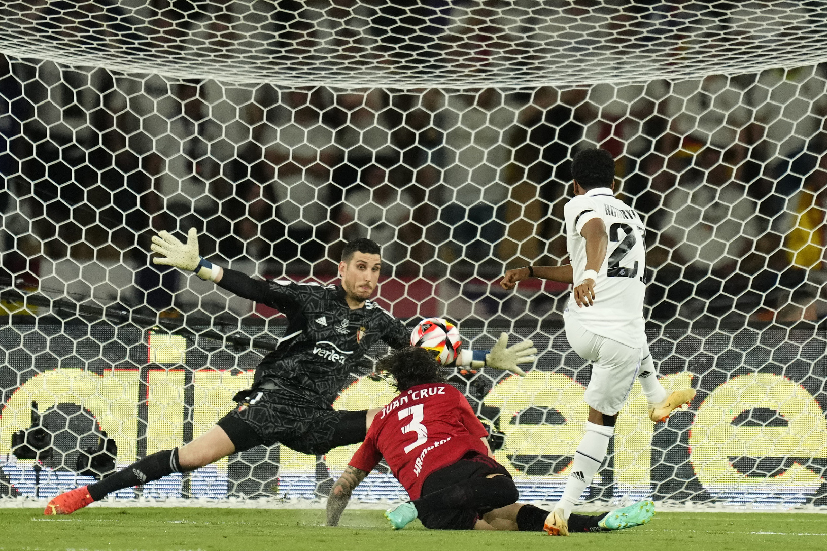 Rodrygo strieľa gól