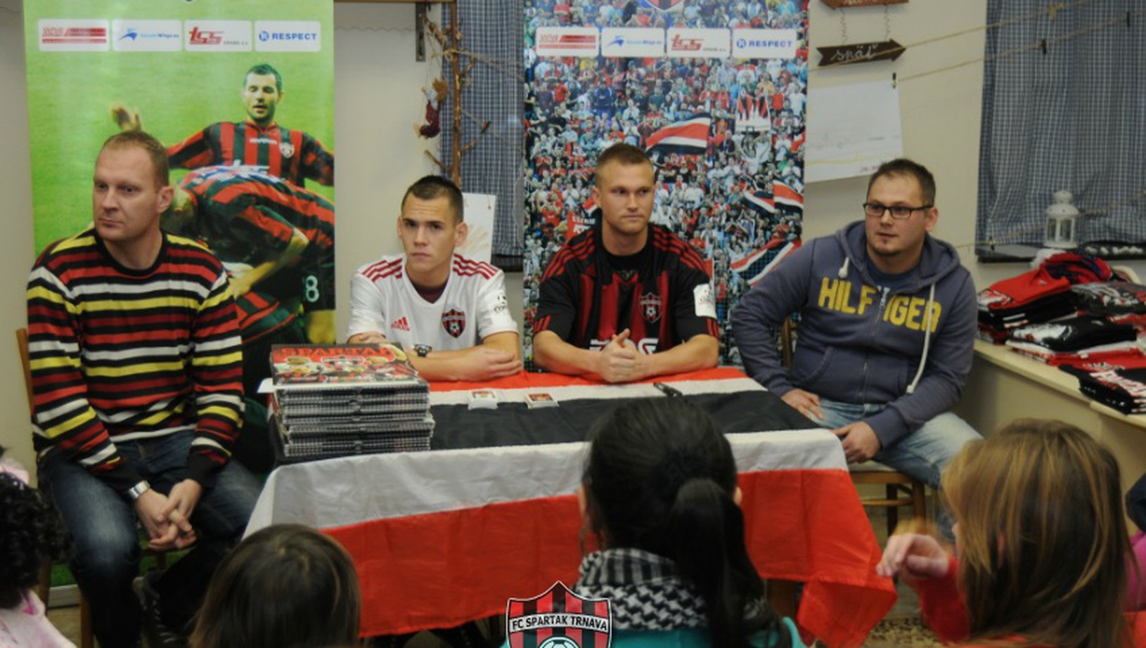 Hráči Spartaka navštívili detský