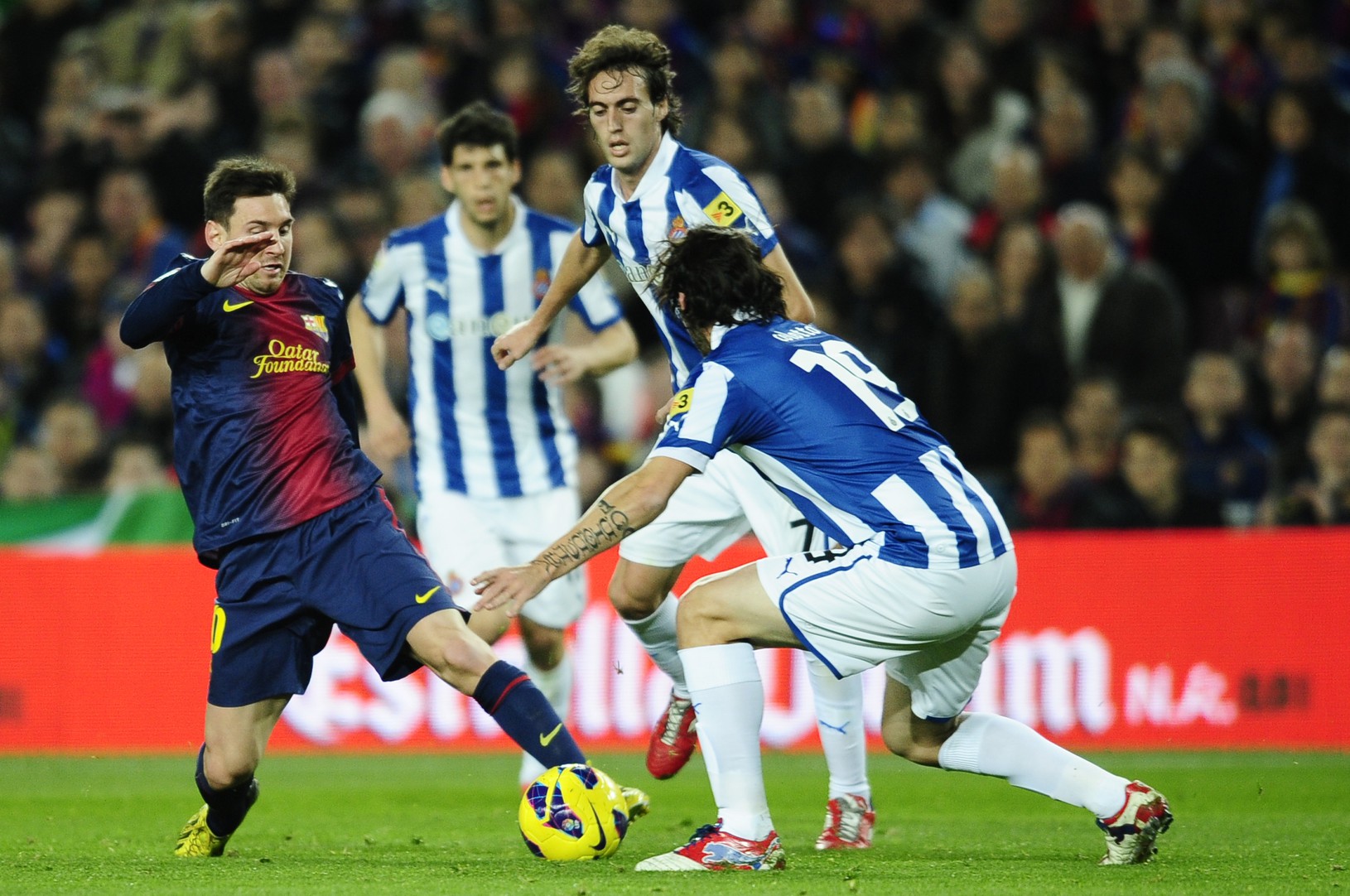Lionel Messi v derby