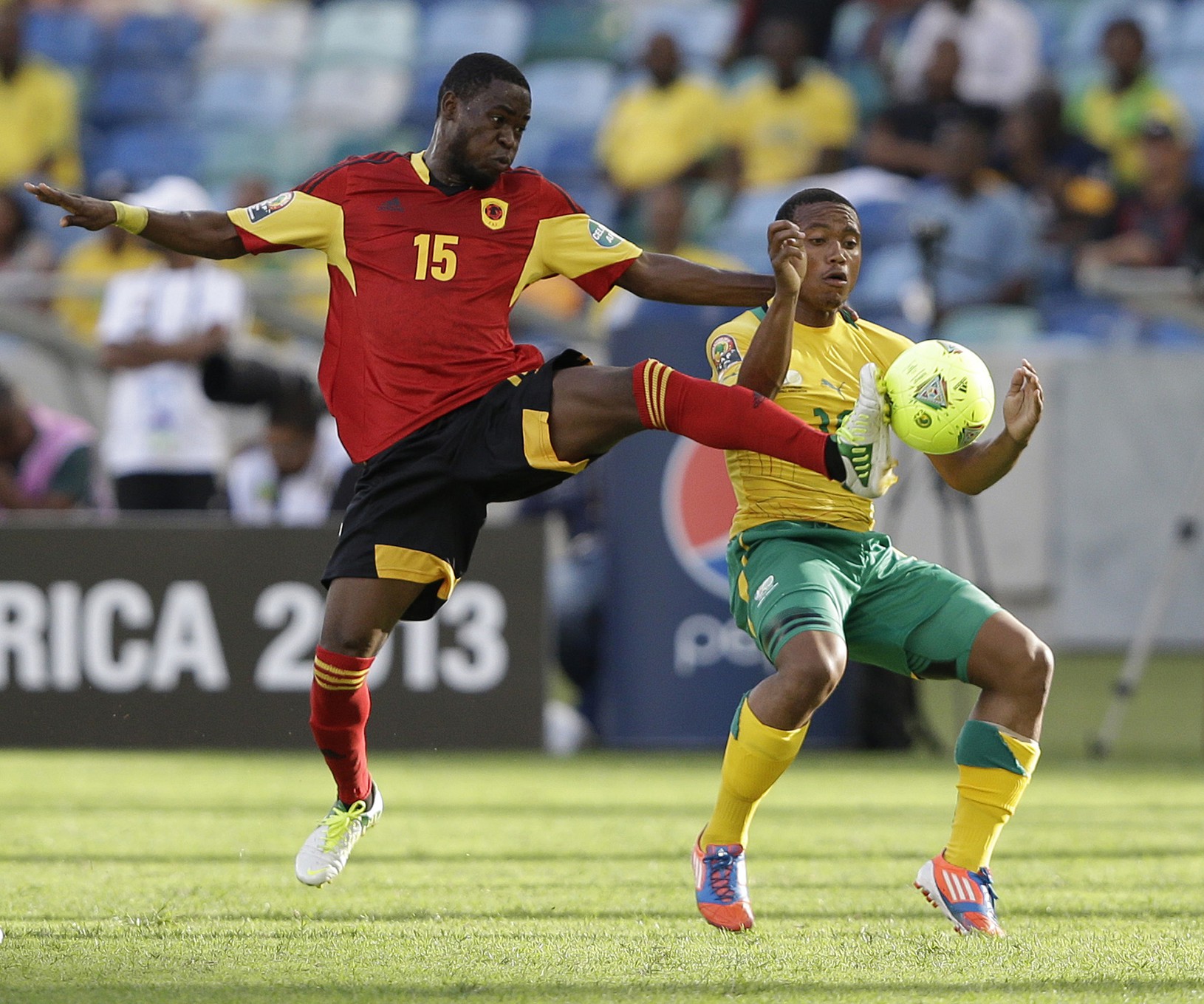 Thuso Phala a Miguel