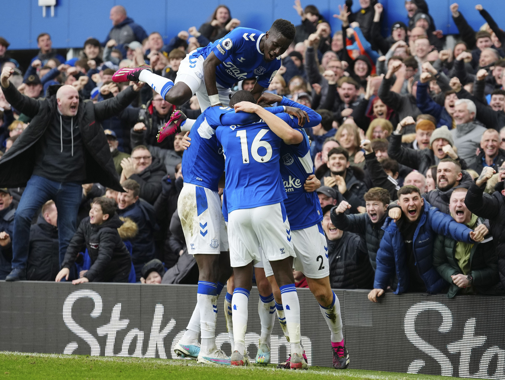 Gólové oslavy futbalistov Evertonu