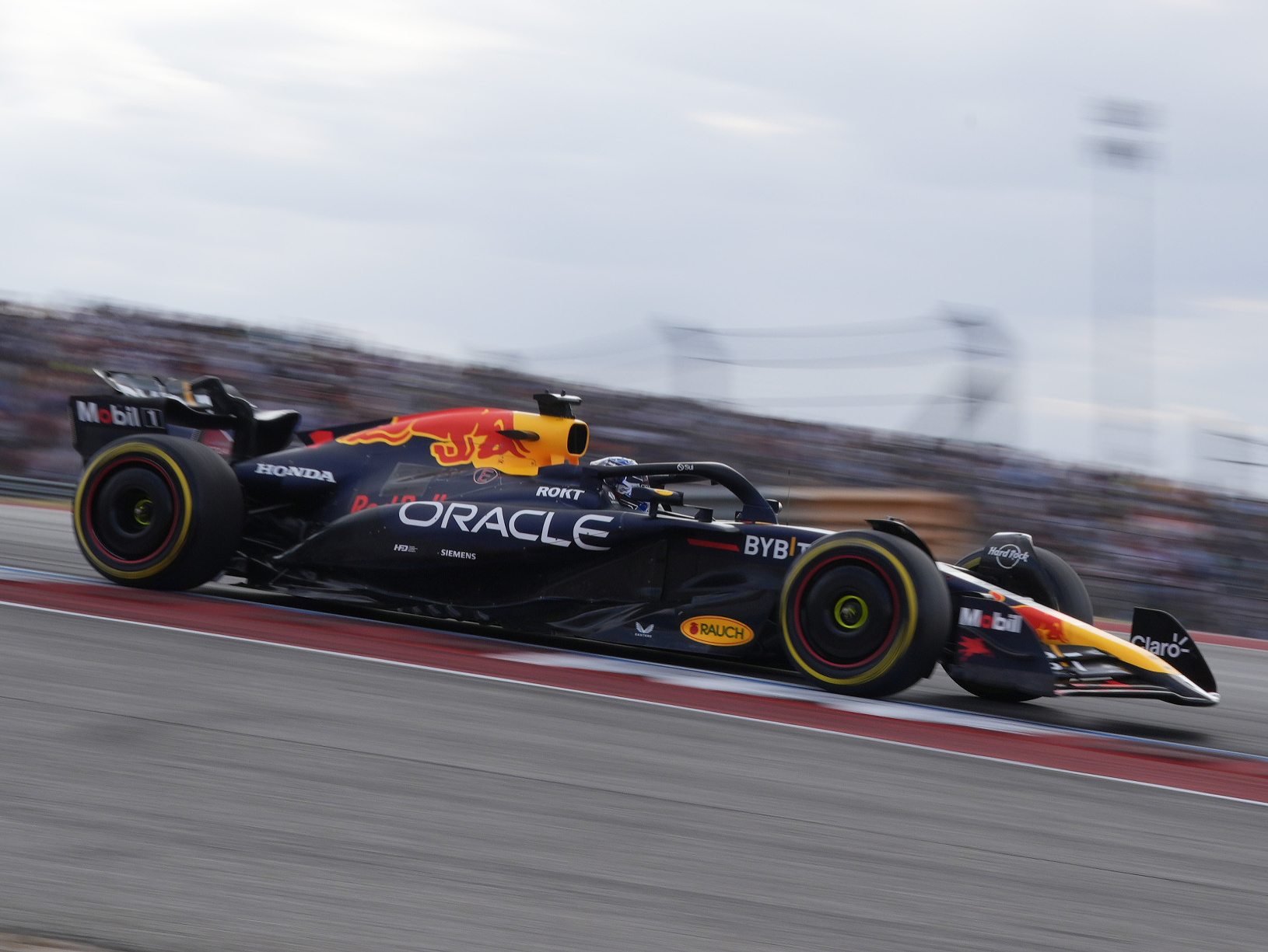 Max Verstappen na okruhu