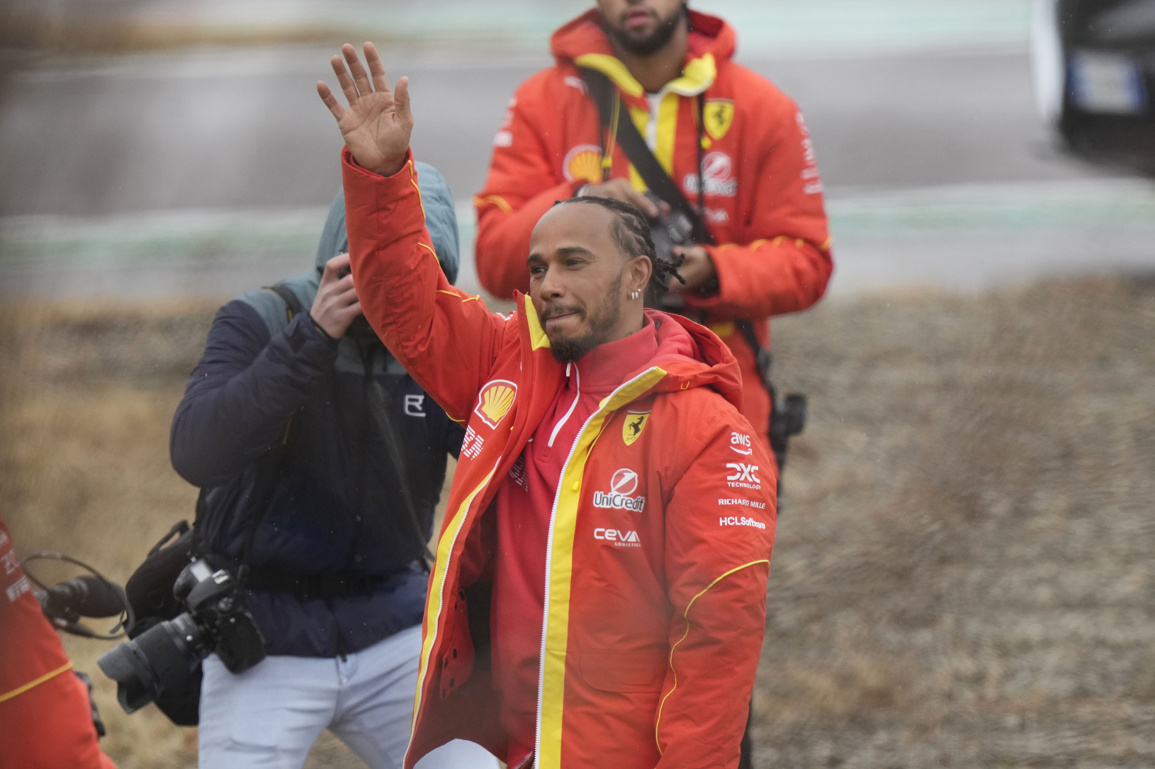 Lewis Hamilton prvýkrát vo