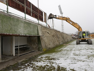 Búracie práce na futbalovom štadióne 1. FC Tatran Prešov 

