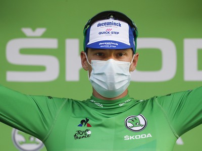Írsky cyklista Sam Bennett v zelenom drese