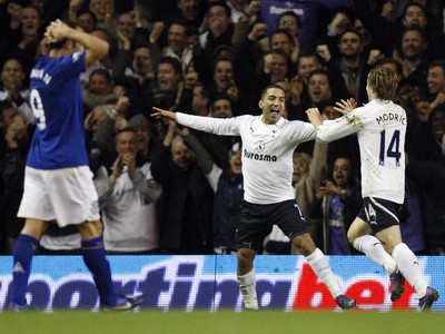 Aaron Lennon a Luka Modrič