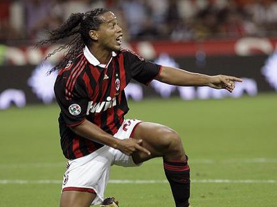 Ronaldinho v derby medzi