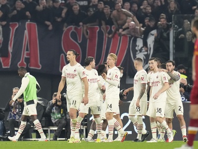 Gólová radosť hráčov AC Miláno