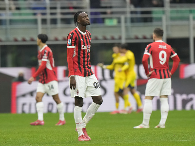 Tammy Abraham sklamane reaguje na gól Parmy