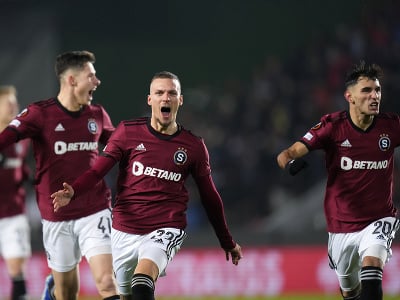 Lukáš Haraslín sa raduje
