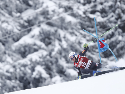 Adam Žampa počas obrovského slalomu v Lenzerheide