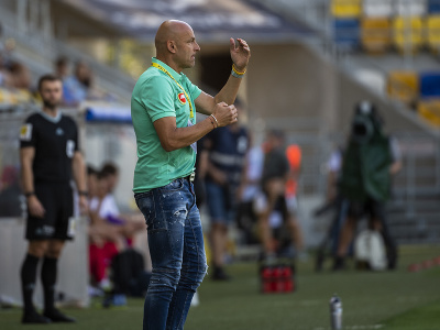 Tréner Dunajskej Stredy Adrian Guľa