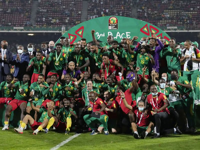 Futbalisti Kamerunu s trofejou za tretie miesto na Africkom pohári národov