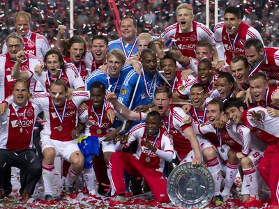 Ajax oslavuje 31. ligový