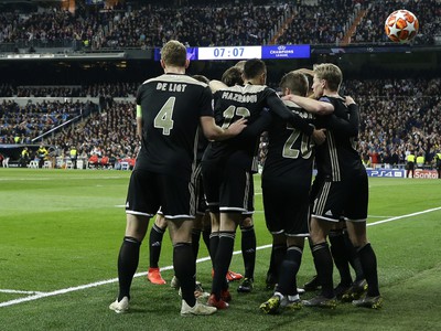 Futbalisti Ajaxu Amsterdam sa tešia po strelení úvodného gólu 