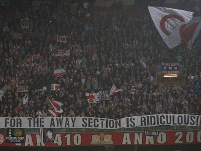 Transparent fanúšikov Ajaxu pre