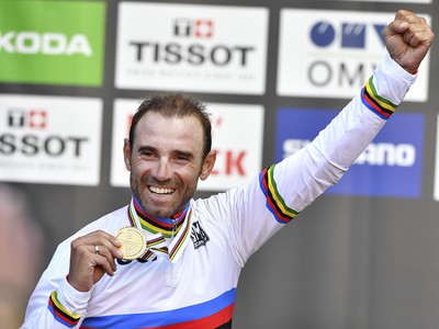Alejandro Valverde je novým majstrov sveta v cyklistike