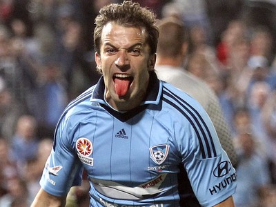 Alessandro Del Piero oslávil gól v drese Sydney FC vyplazeným jazykom