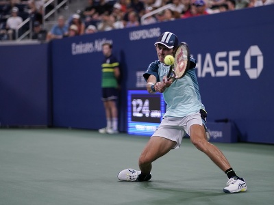 Alex De Minaur počas osemfinále US Open 2023