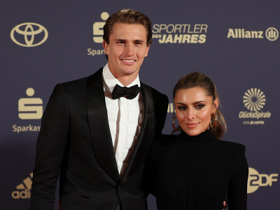  Skokanka do diaľky Malaika Mihambová a tenista Alexander Zverev sa stali nemeckými športovcmi roka