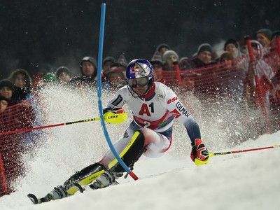 Alexis Pinturault v prvom kole nočného slalomu v Schladmingu