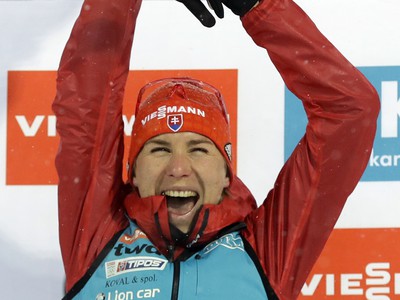 Slovenská biatlonistka Anastasia Kuzminová zvíťazila v celkovom hodnotení šprintu v seriáli Svetového pohára po šprinte žien na 7,5 km počas finálového 9. kola SP v Ťumene 