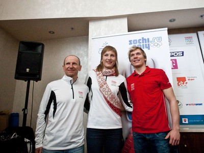 Zľava: bežec na lyžiach Martin Bajčičák, biatlonistka Anastasia Kuzminová a zjazdový lyžiar Adam Žampa