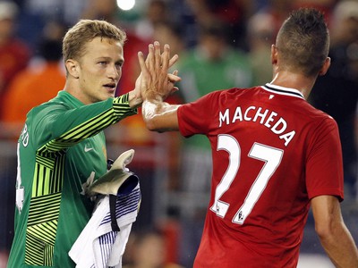 Federico Macheda a Anders Lindegaard 