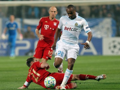 Andre Ayew a Philipp Lahm
