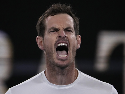 Andy Murray v najdlhšom zápase kariéry s epickým obratom