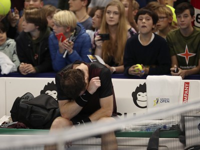 Dojatý Andy Murray sa po triumfe neubránil slzám