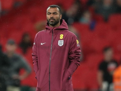Ashley Cole ako asistent