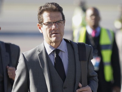 Fabio Capello na letisku v Johannesburgu