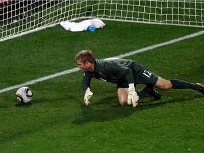 Robert Green inkasuje po