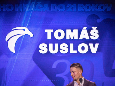 Víťazom ceny Petra Dubovského pre najlepšieho hráča do 21 rokov sa stal futbalista Tomáš Suslov počas vyhlásenia ankety Futbalista roka 2022.