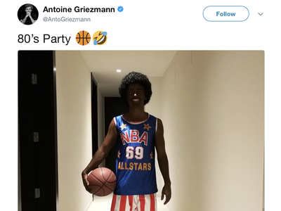 Antoine Griezmann v kostýme basketbalistu